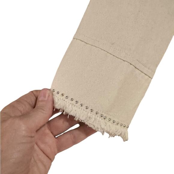 CZ Cezele Women’s Small Ivory Denim Shirt Jacket with Silver Stud Trim & Fringe - Picture 2 of 7